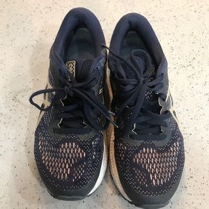 ASICS gel keyano women’s size 9